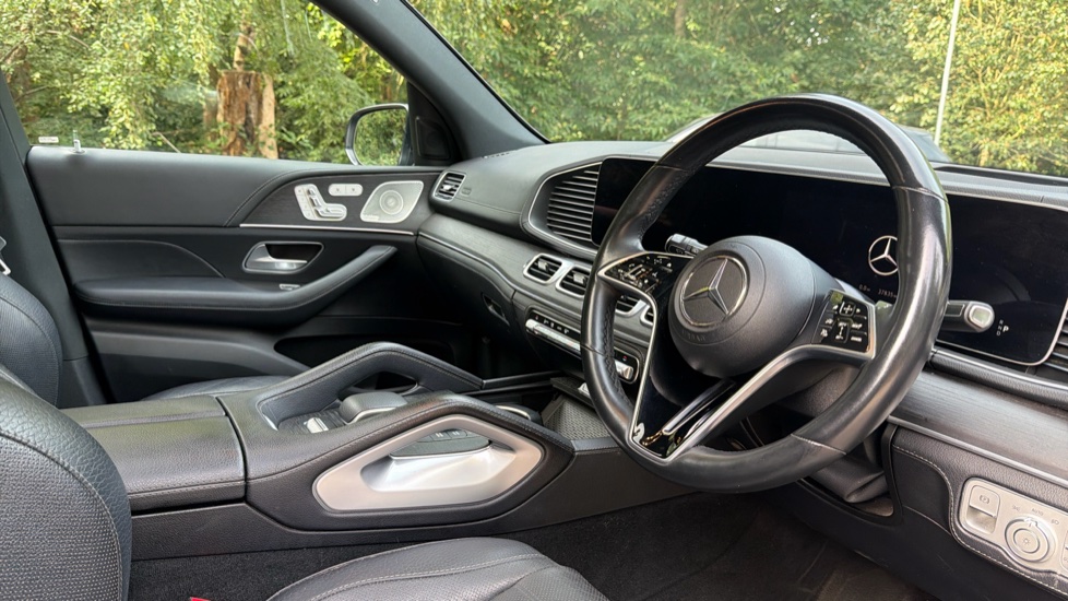 Mercedes-Benz GLE 450 4Matic AMG Line Prem + 5dr 9G-Tron [7 St] Petrol Estate - Image 11