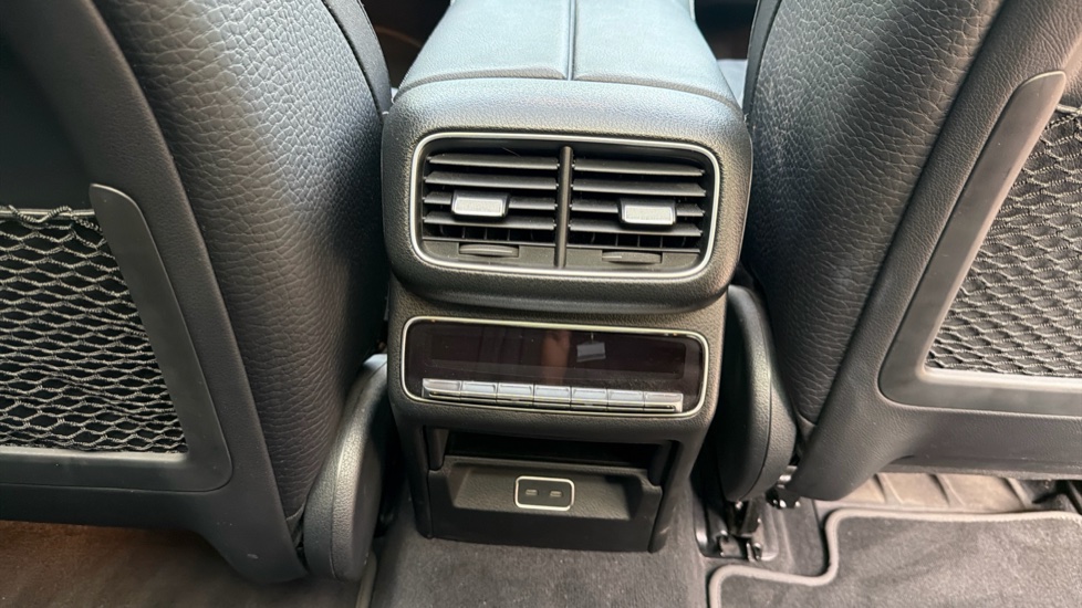 Mercedes-Benz GLE 450 4Matic AMG Line Prem + 5dr 9G-Tron [7 St] Petrol Estate - Image 20
