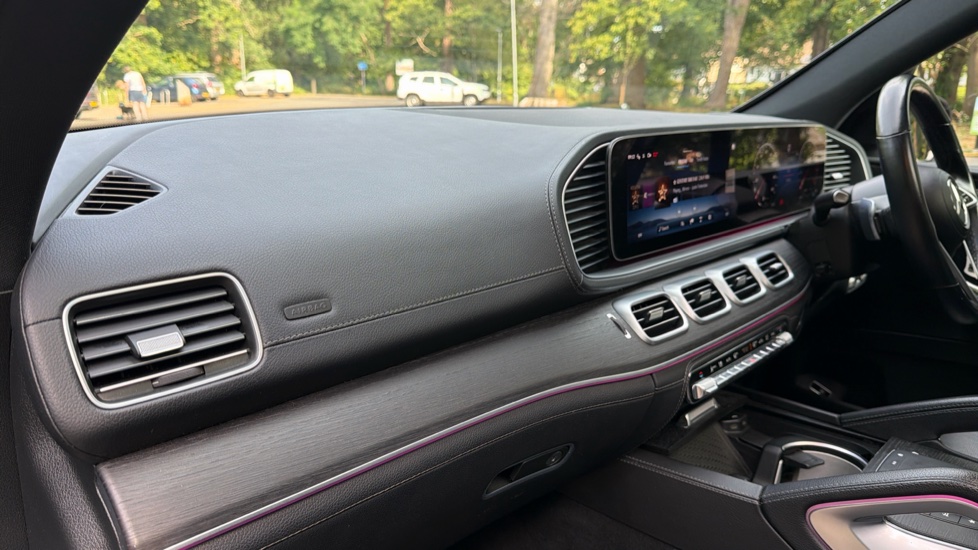 Mercedes-Benz GLE 450 4Matic AMG Line Prem + 5dr 9G-Tron [7 St] Petrol Estate - Image 30