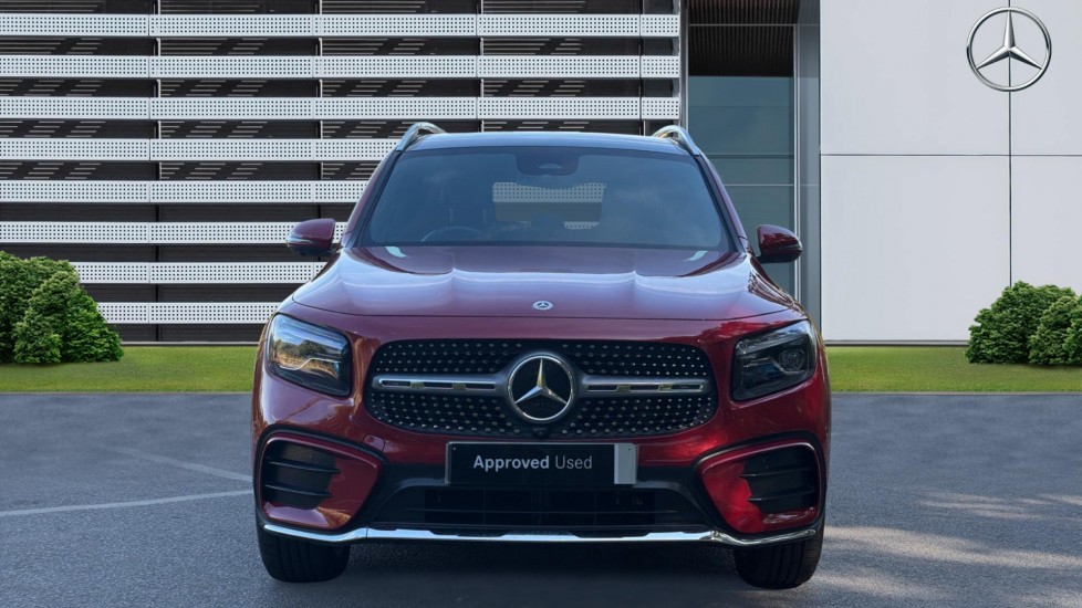 Mercedes-Benz GLB 200 AMG Line Premium Plus 5dr 7G-Tronic Petrol Estate - Image 3