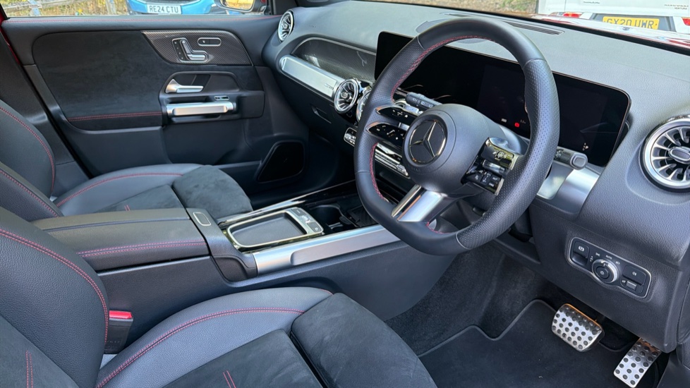 Mercedes-Benz GLB 200 AMG Line Premium Plus 5dr 7G-Tronic Petrol Estate - Image 11