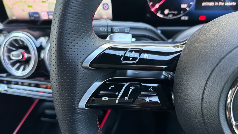 Mercedes-Benz GLB 200 AMG Line Premium Plus 5dr 7G-Tronic Petrol Estate - Image 19