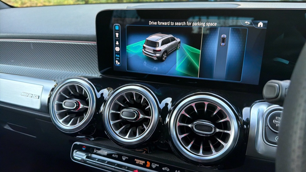 Mercedes-Benz GLB 200 AMG Line Premium Plus 5dr 7G-Tronic Petrol Estate - Image 27