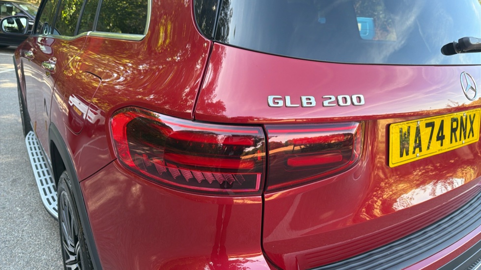 Mercedes-Benz GLB 200 AMG Line Premium Plus 5dr 7G-Tronic Petrol Estate - Image 44