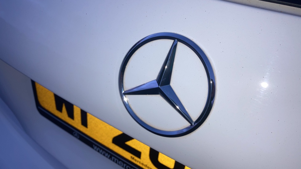 Mercedes-Benz A-Class A180d AMG Line Premium Plus 5dr Auto Diesel Hatchback - Image 22
