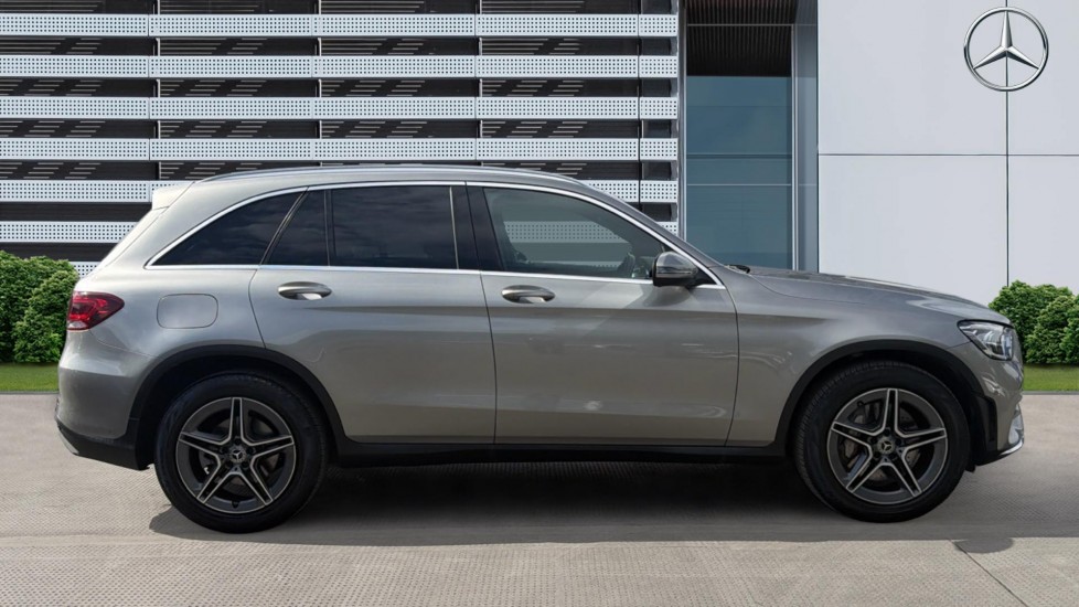 Mercedes-Benz GLC 220d 4Matic AMG Line 5dr 9G-Tronic Diesel Estate - Image 5