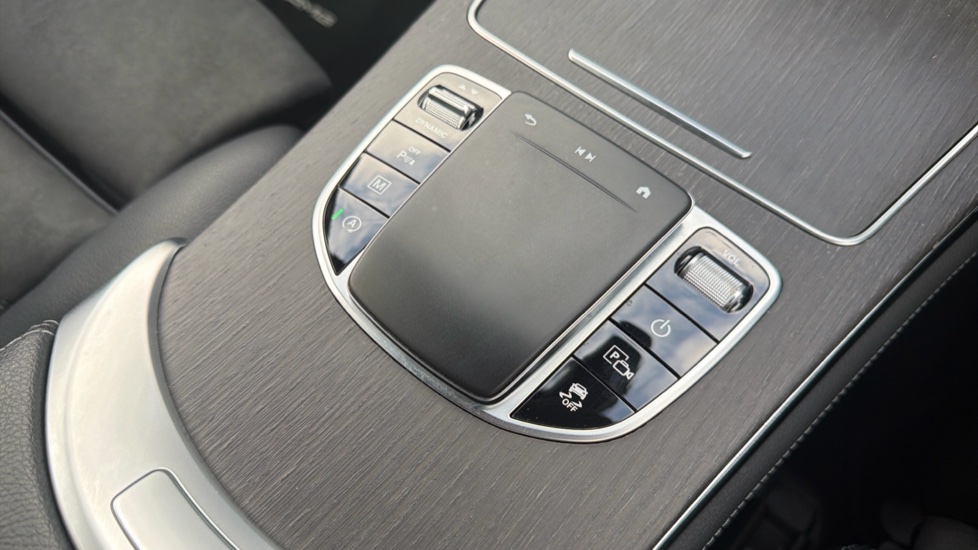 Mercedes-Benz GLC 220d 4Matic AMG Line 5dr 9G-Tronic Diesel Estate - Image 13