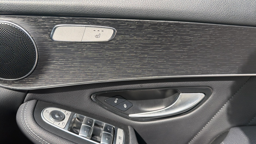 Mercedes-Benz GLC 220d 4Matic AMG Line 5dr 9G-Tronic Diesel Estate - Image 27