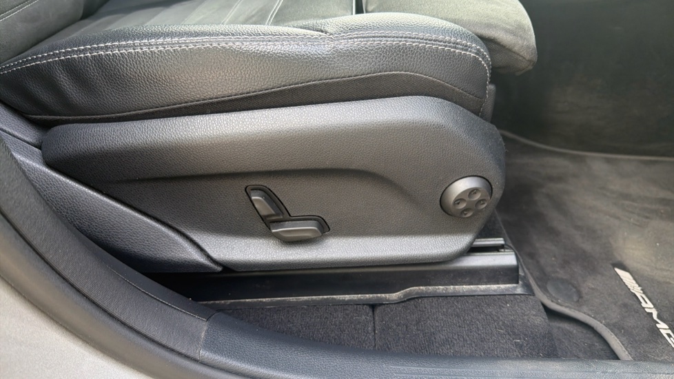 Mercedes-Benz GLC 220d 4Matic AMG Line 5dr 9G-Tronic Diesel Estate - Image 29