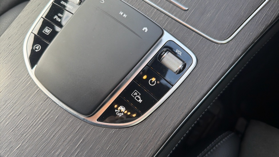 Mercedes-Benz GLC 220d 4Matic AMG Line 5dr 9G-Tronic Diesel Estate - Image 31