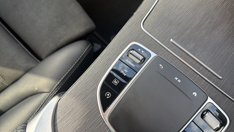 Mercedes-Benz GLC 220d 4Matic AMG Line 5dr 9G-Tronic Diesel Estate - Image 32