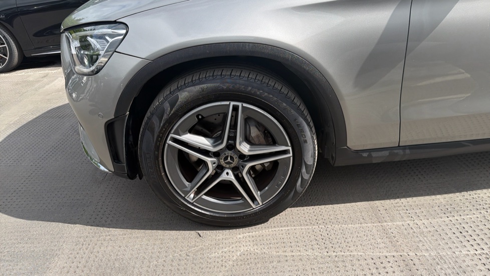 Mercedes-Benz GLC 220d 4Matic AMG Line 5dr 9G-Tronic Diesel Estate - Image 38