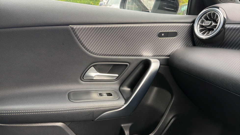 Mercedes-Benz A-Class A180 Sport Executive 5dr Auto Petrol Hatchback - Image 15
