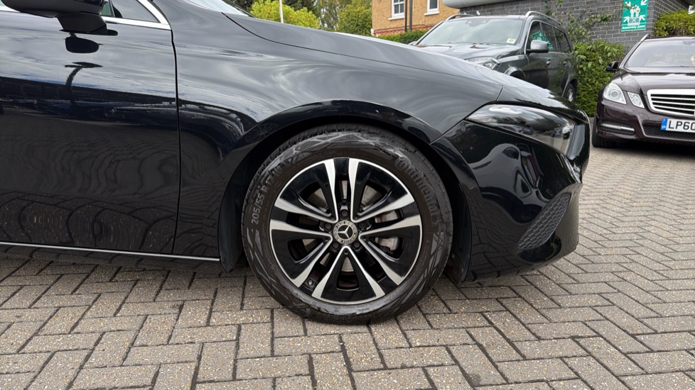 Mercedes-Benz A-Class A180 Sport Executive 5dr Auto Petrol Hatchback - Image 34