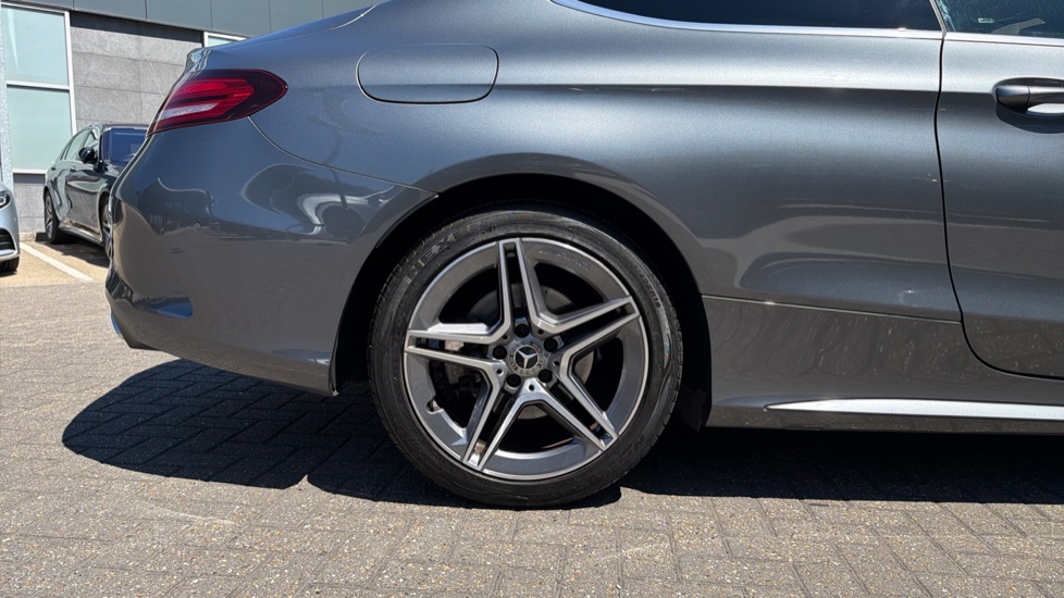 Mercedes-Benz C-Class C220d AMG Line Edition Premium 2dr 9G-Tronic Diesel Coupe - Image 7