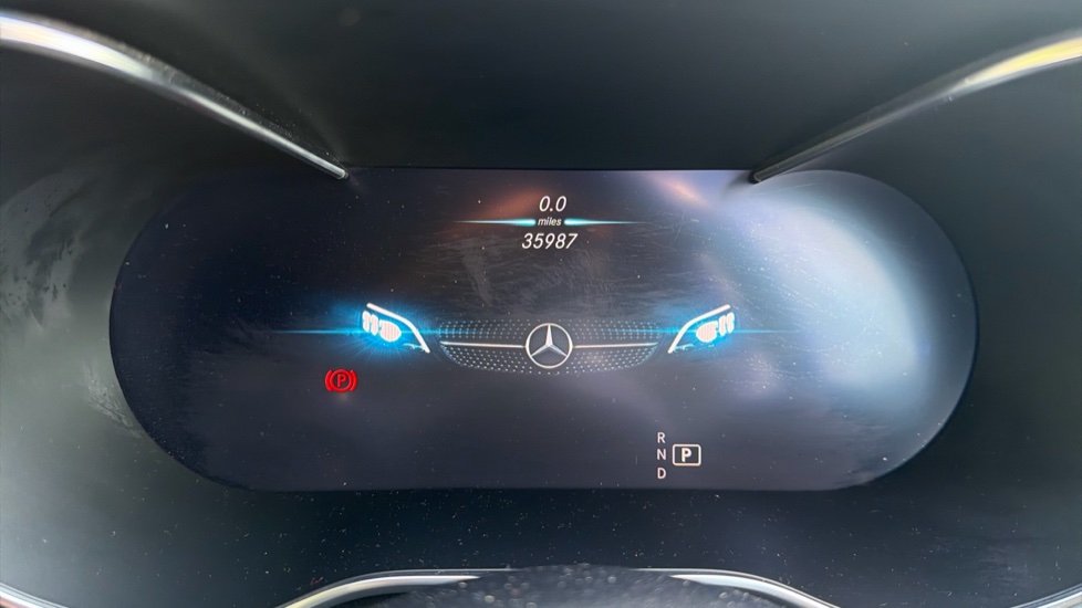 Mercedes-Benz C-Class C220d AMG Line Edition Premium 2dr 9G-Tronic Diesel Coupe - Image 18