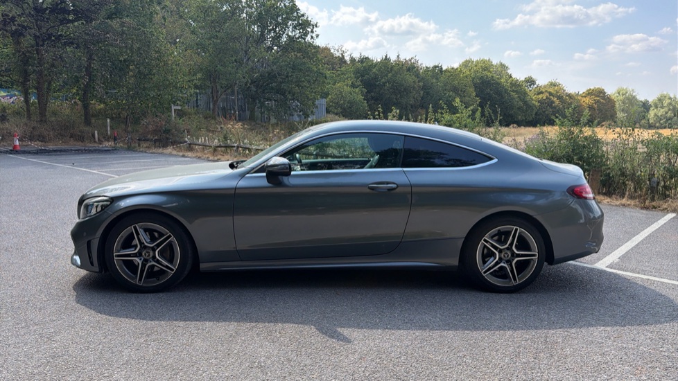 Mercedes-Benz C-Class C220d AMG Line Edition Premium 2dr 9G-Tronic Diesel Coupe - Image 37