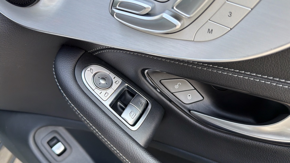 Mercedes-Benz C-Class C220d AMG Line Edition Premium 2dr 9G-Tronic Diesel Coupe - Image 39