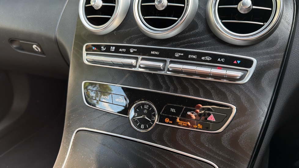 Mercedes-Benz C-Class C220d AMG Line Edition Premium 2dr 9G-Tronic Diesel Coupe - Image 45