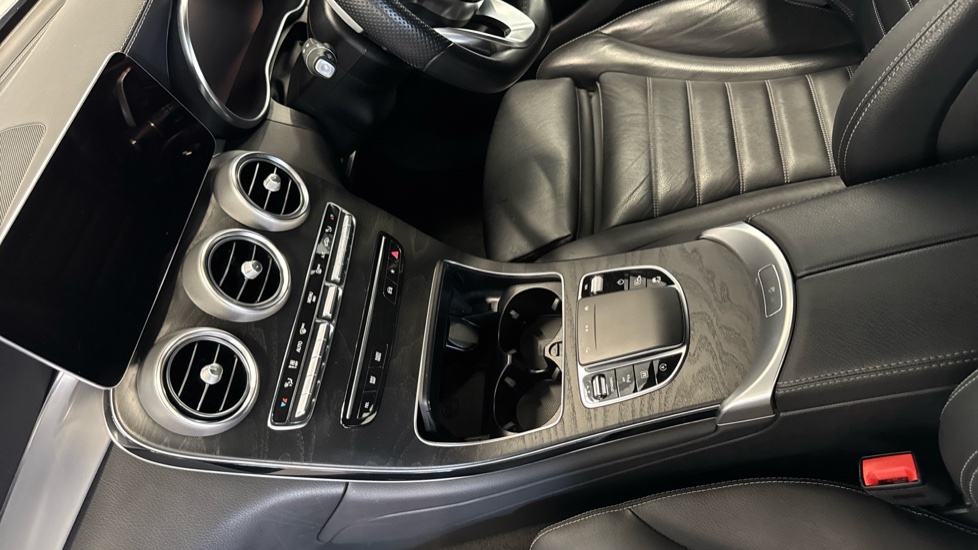 Mercedes-Benz GLC 220d 4Matic AMG Line Premium 5dr 9G-Tronic Diesel Estate - Image 13