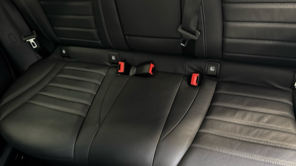 Mercedes-Benz GLC 220d 4Matic AMG Line Premium 5dr 9G-Tronic Diesel Estate - Image 17