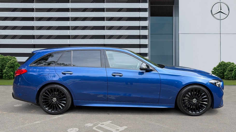 Mercedes-Benz C-Class C300d AMG Line Premium 5dr 9G-Tronic Diesel Estate - Image 5