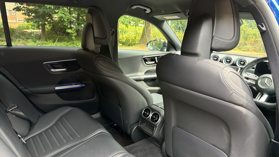 Mercedes-Benz C-Class C300d AMG Line Premium 5dr 9G-Tronic Diesel Estate - Image 38