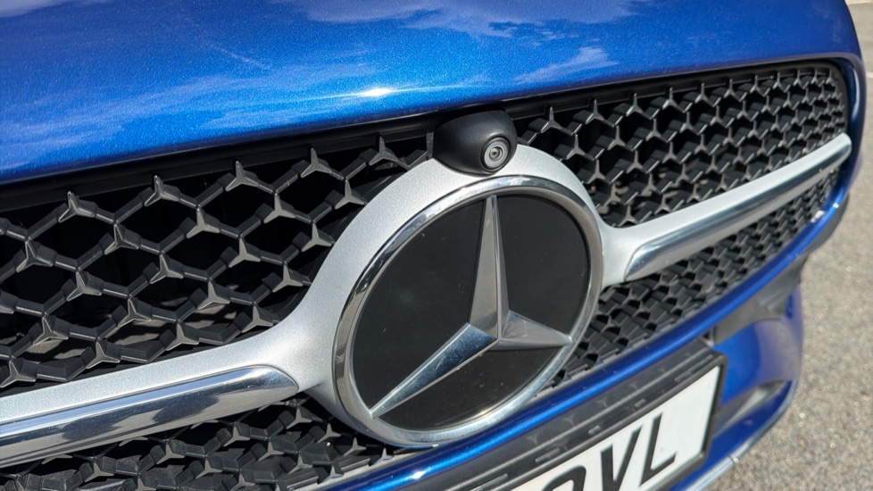 Mercedes-Benz C-Class C300e AMG Line Premium Plus 5dr 9G-Tronic Estate - Image 24