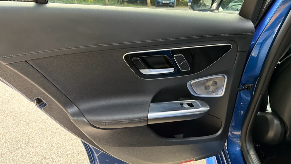 Mercedes-Benz C-Class C300e AMG Line Premium Plus 5dr 9G-Tronic Estate - Image 32