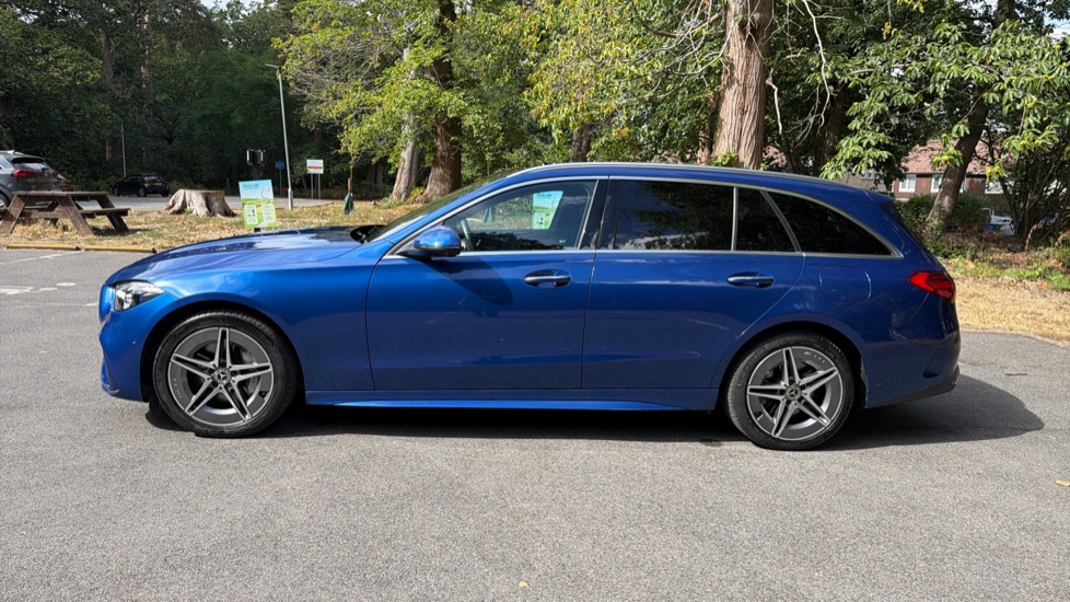 Mercedes-Benz C-Class C300e AMG Line Premium Plus 5dr 9G-Tronic Estate - Image 34
