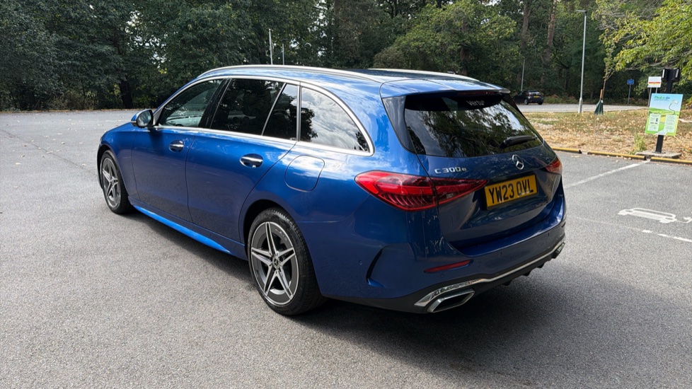 Mercedes-Benz C-Class C300e AMG Line Premium Plus 5dr 9G-Tronic Estate - Image 35