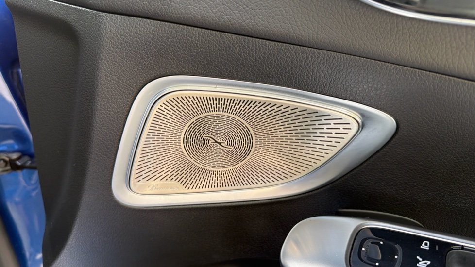 Mercedes-Benz C-Class C300e AMG Line Premium Plus 5dr 9G-Tronic Estate - Image 39