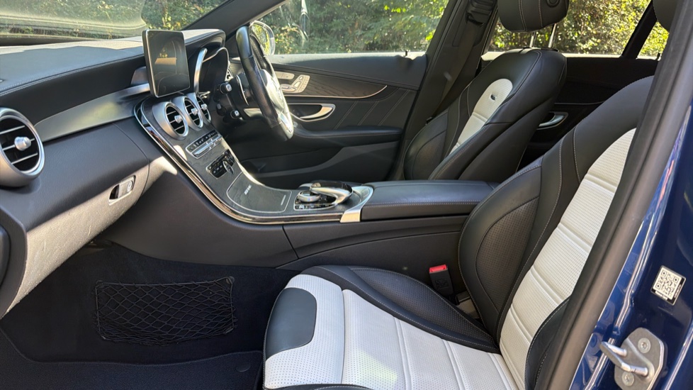 Mercedes-AMG C-Class C63 Premium 5dr Auto Petrol Estate - Image 35