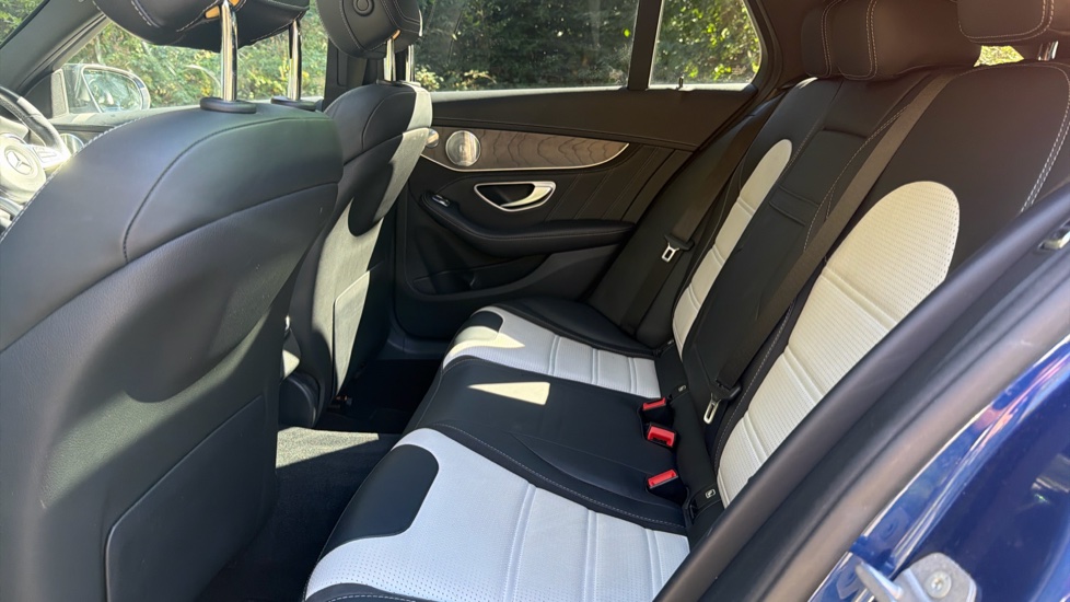 Mercedes-AMG C-Class C63 Premium 5dr Auto Petrol Estate - Image 36