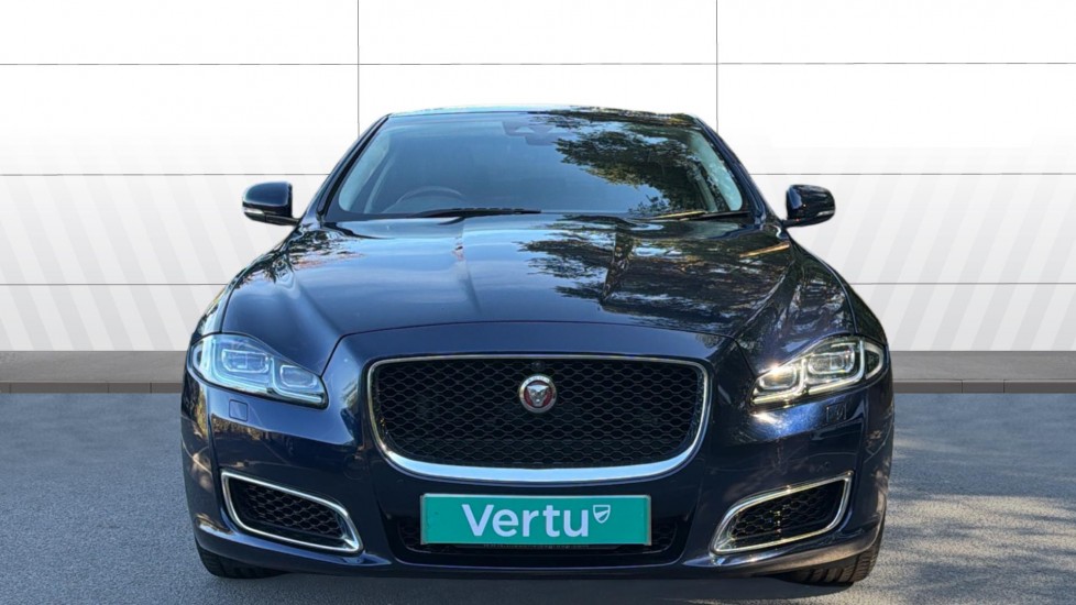 Jaguar XJ 3.0d V6 XJ50 4dr Auto Diesel Saloon - Image 3