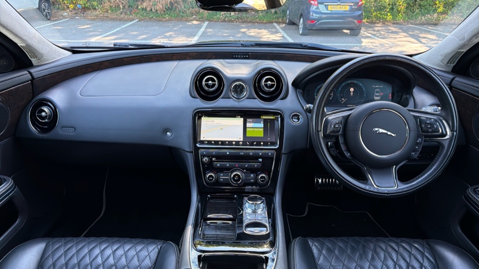 Jaguar XJ 3.0d V6 XJ50 4dr Auto Diesel Saloon - Image 10
