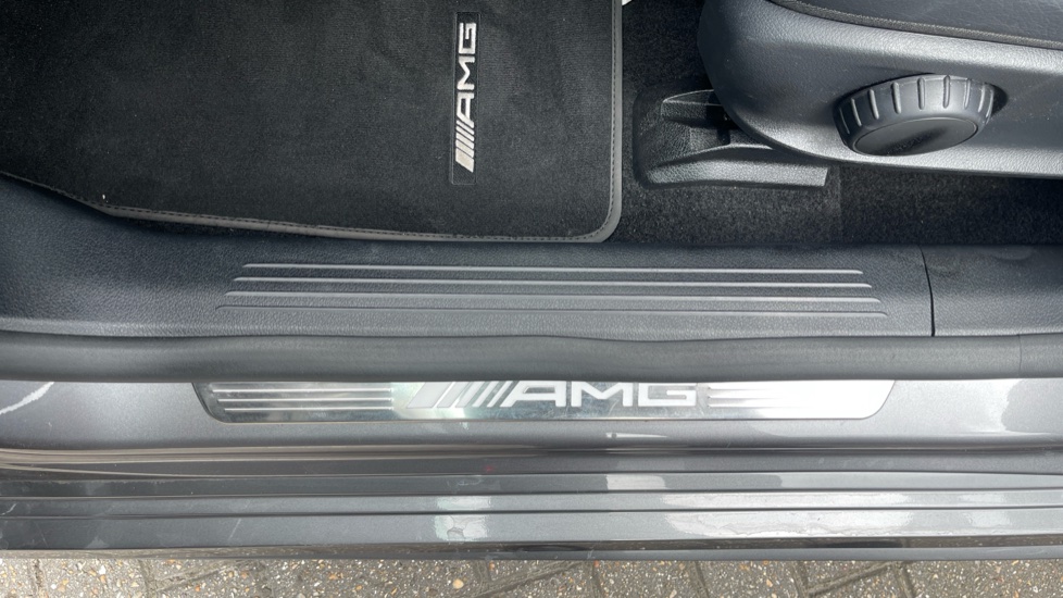 Mercedes-AMG CLA 35 Premium 4Matic 4dr Tip Auto Petrol Saloon - Image 30