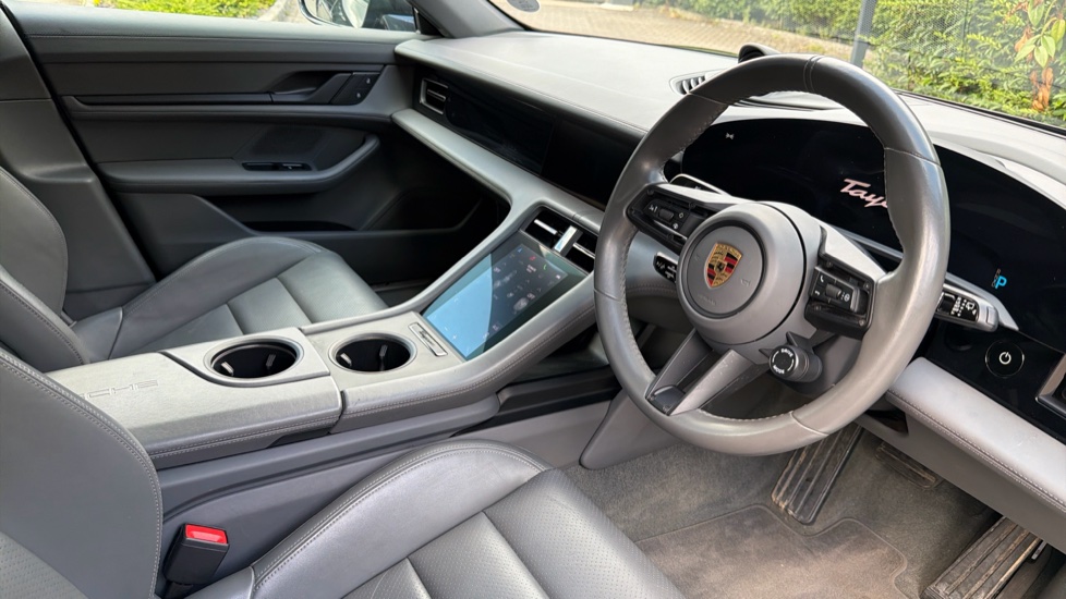 Porsche Taycan 390kW 4S 79kWh 5dr Auto Electric Estate - Image 11