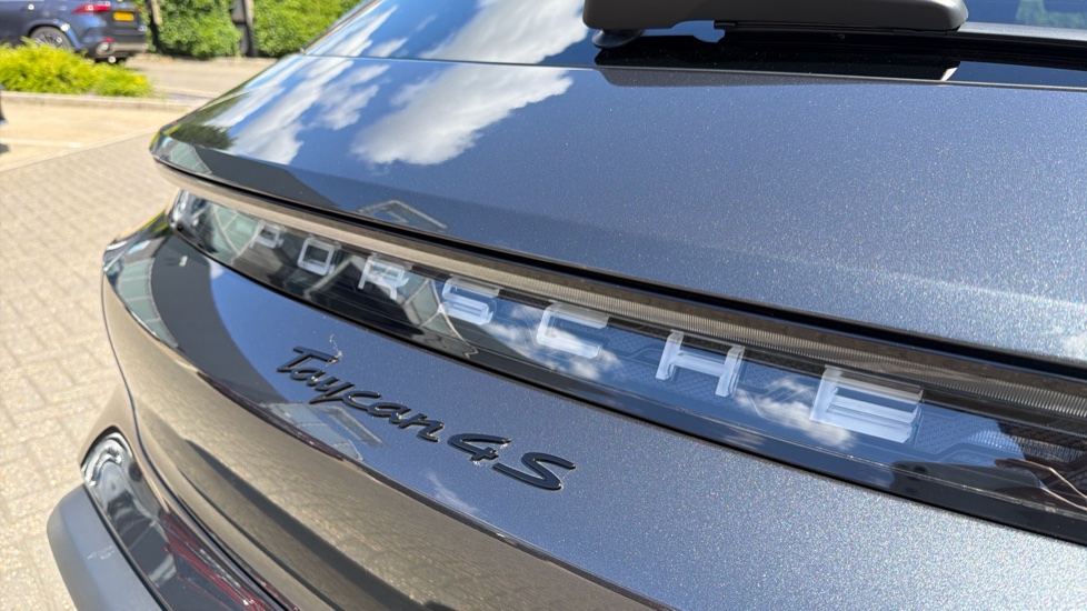 Porsche Taycan 390kW 4S 79kWh 5dr Auto Electric Estate - Image 31