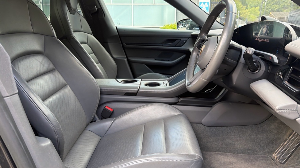 Porsche Taycan 390kW 4S 79kWh 5dr Auto Electric Estate - Image 33