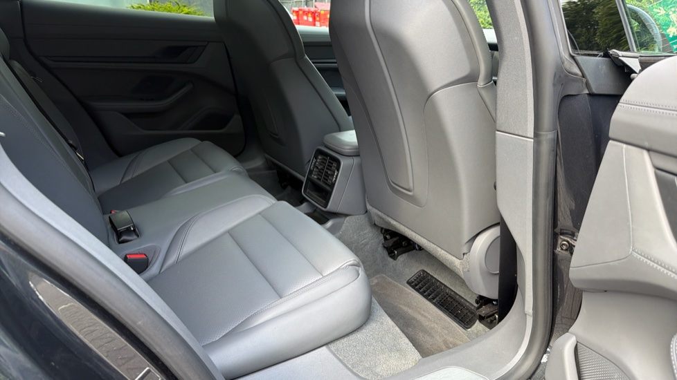 Porsche Taycan 390kW 4S 79kWh 5dr Auto Electric Estate - Image 38