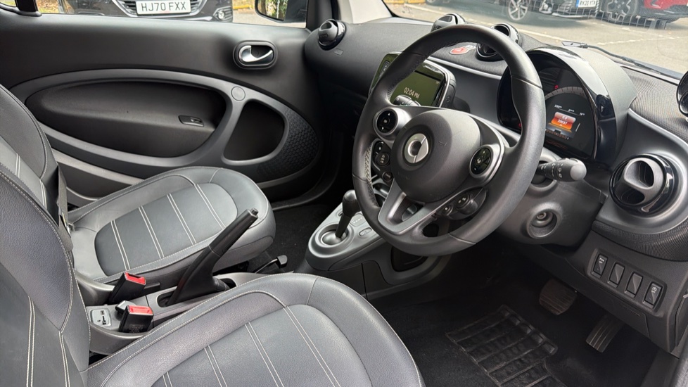smart fortwo coupe 1.0 Prime Premium 2dr Auto Petrol Coupe - Image 11