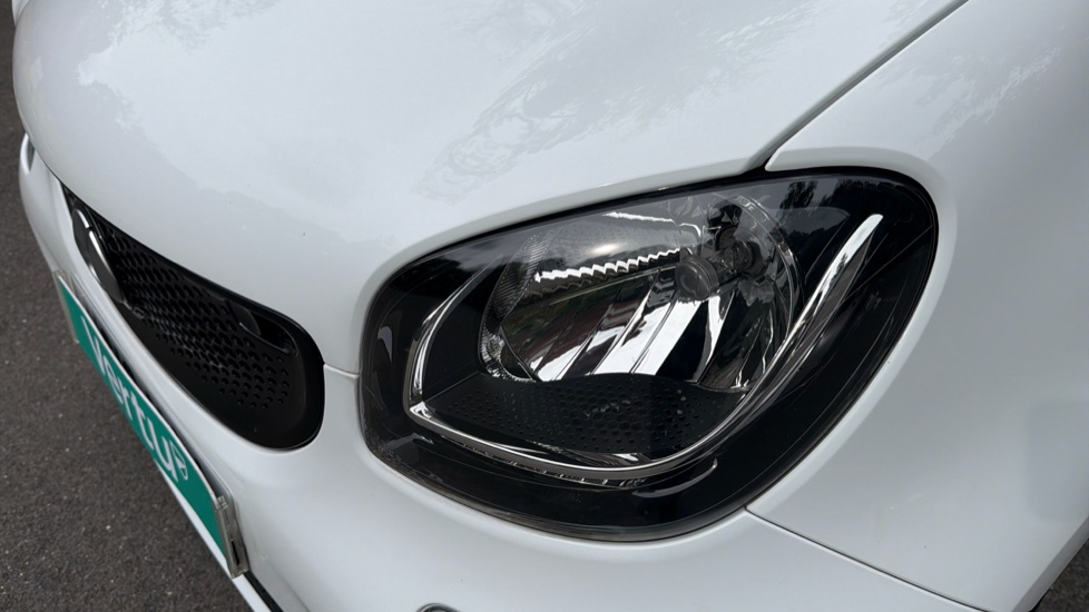 smart fortwo coupe 1.0 Prime Premium 2dr Auto Petrol Coupe - Image 27