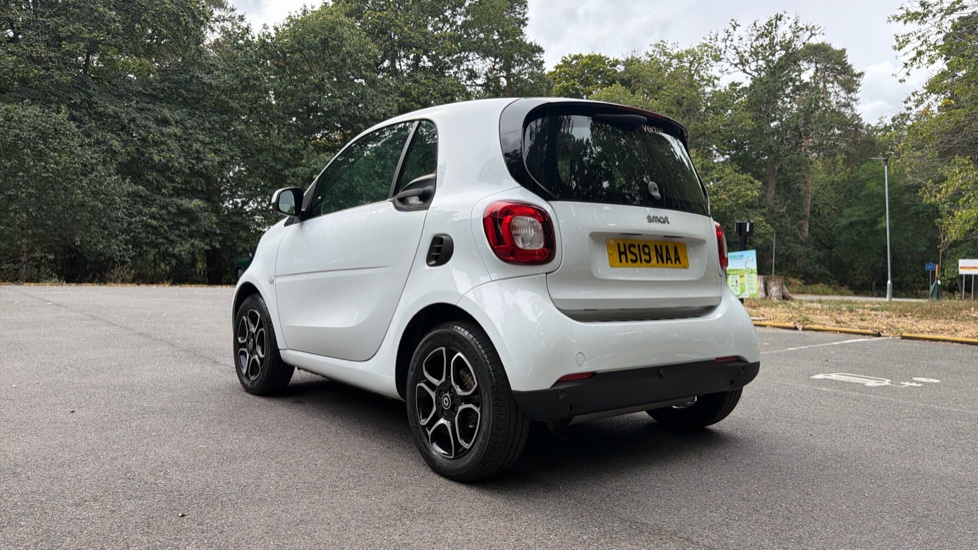 smart fortwo coupe 1.0 Prime Premium 2dr Auto Petrol Coupe - Image 35