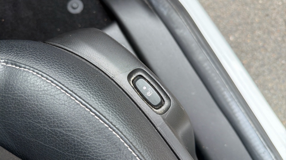 smart fortwo coupe 1.0 Prime Premium 2dr Auto Petrol Coupe - Image 41