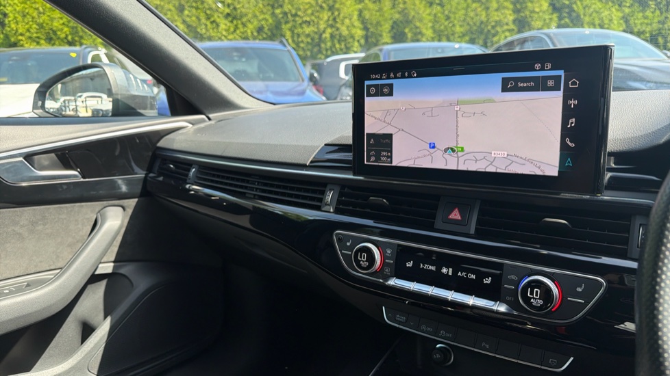 Audi A4 35 TFSI Black Edition 5dr S Tronic Petrol Estate - Image 14
