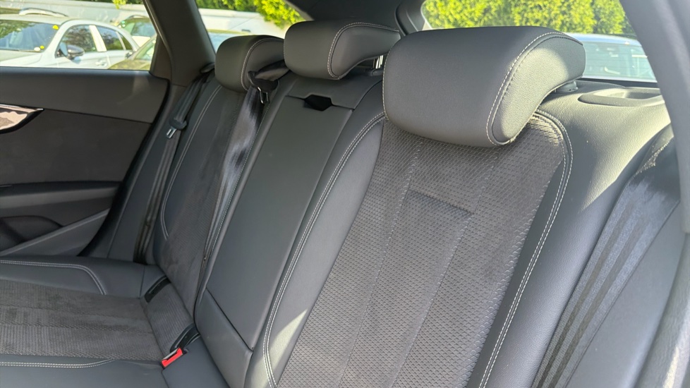Audi A4 35 TFSI Black Edition 5dr S Tronic Petrol Estate - Image 16