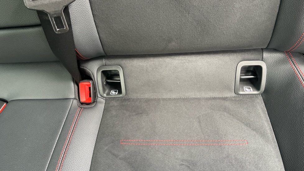 Mercedes-Benz CLA 180 AMG Line Executive 4dr Tip Auto Petrol Saloon - Image 17
