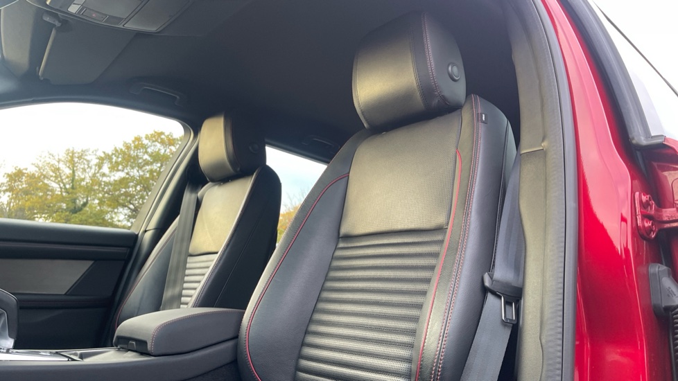 Land Rover Discovery Sport 2.0 D240 R-Dynamic S 5dr Auto Diesel Station Wagon - Image 32