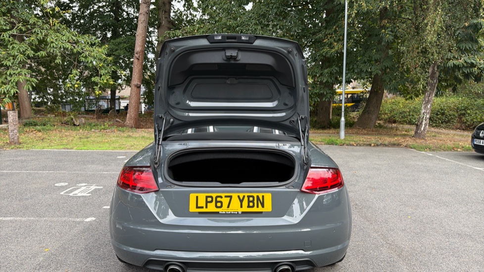 Audi TT 1.8T FSI Sport 2dr Petrol Roadster - Image 4